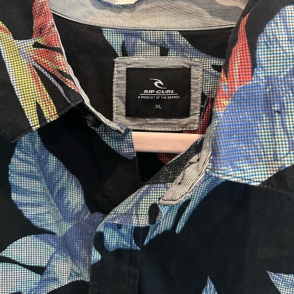 Rip Curl Men’s Floral Hawaiian Shirt - Picture 3 of 3